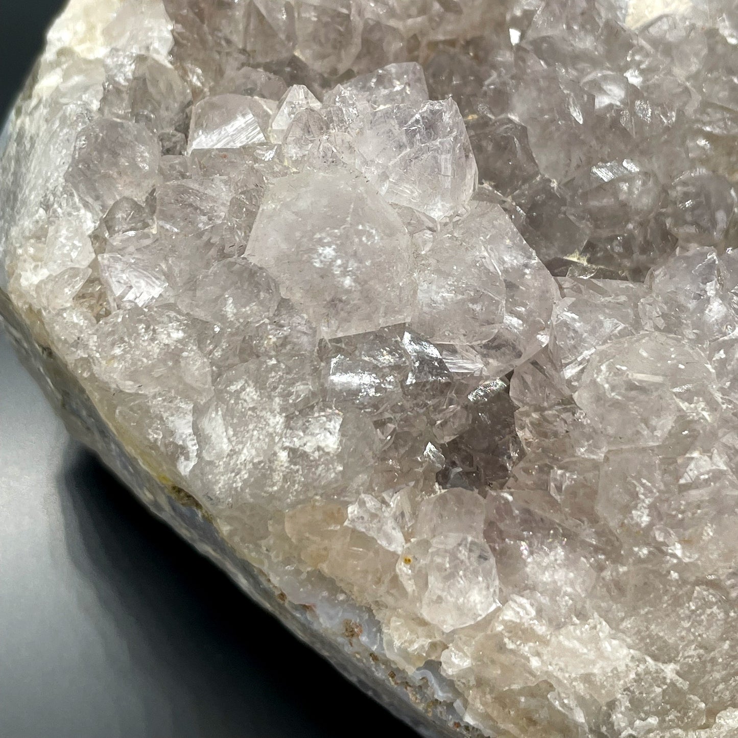 Finger Quartz (min 5 pieces per 1kg pack)