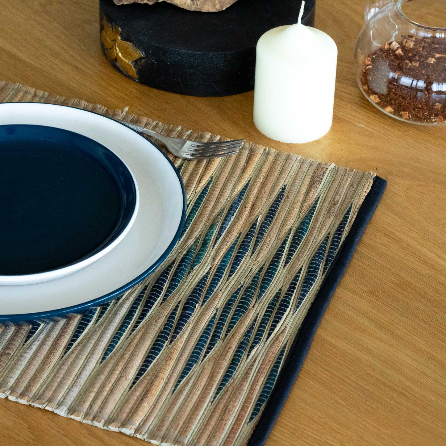 Water Hyacinth Natural Placemat - Blue Waves