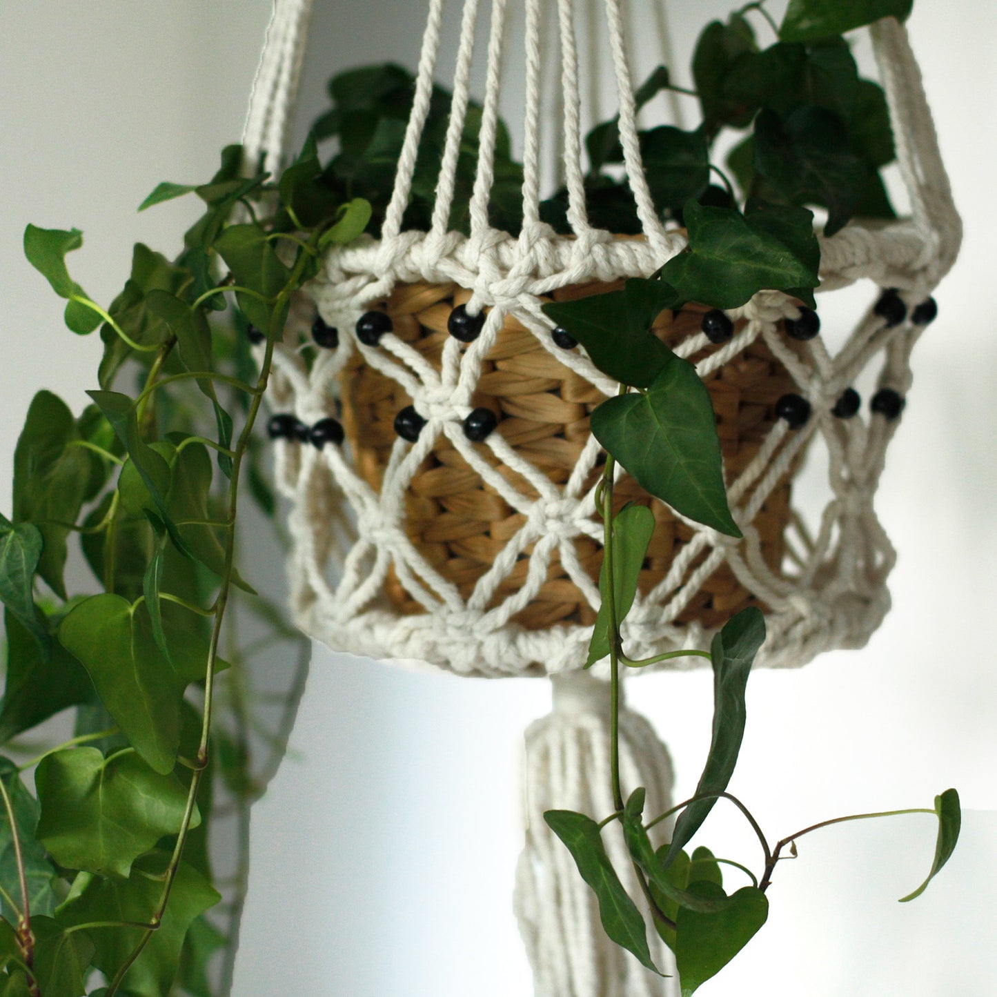 Macrame Pot Holder - Lrg Single Beaded