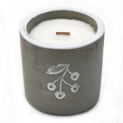 Medium Concrete Soy Woodwick Candle - Berrys - Juniper & Sweet Gin
