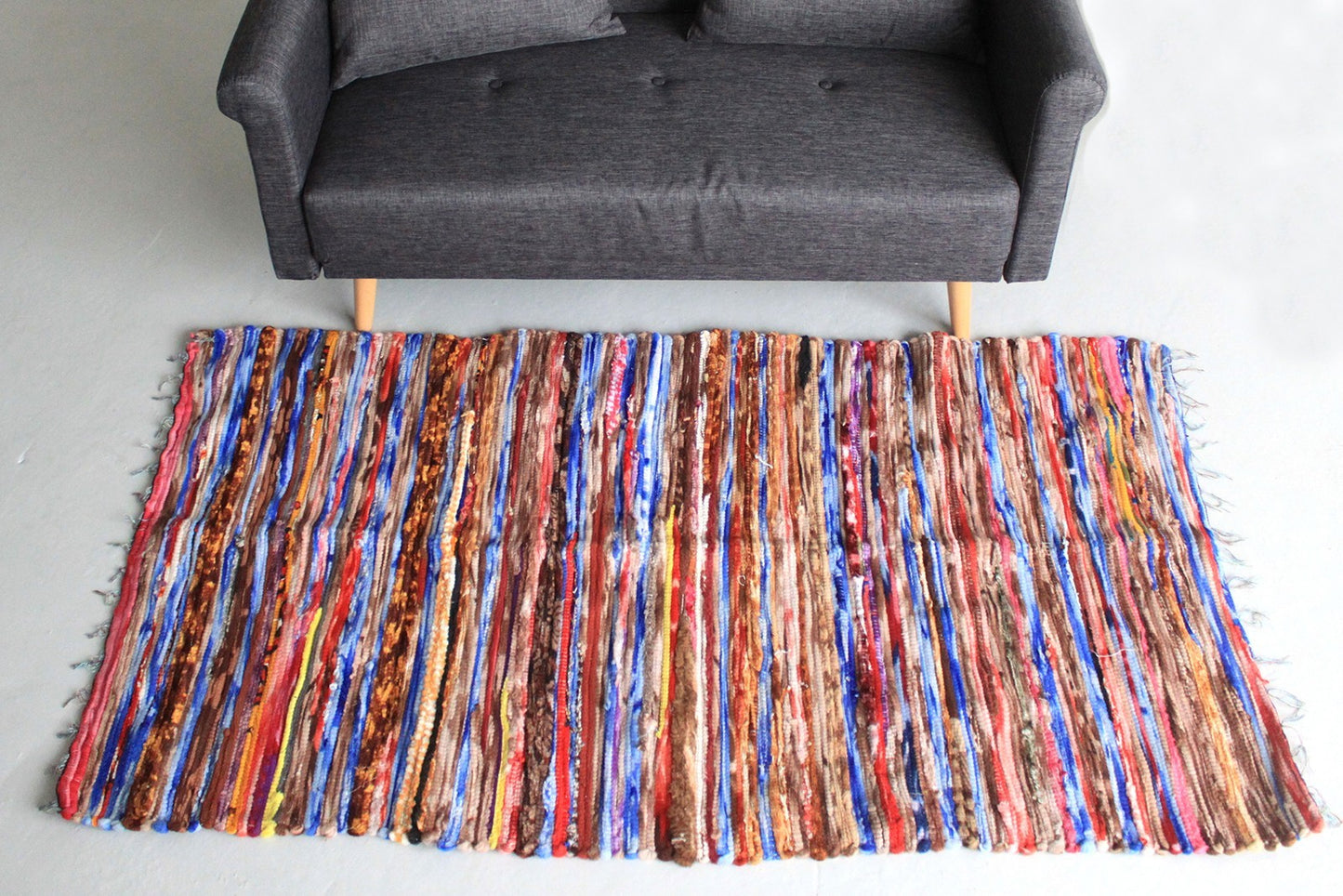 Large Velvet Rug - 105x185cm